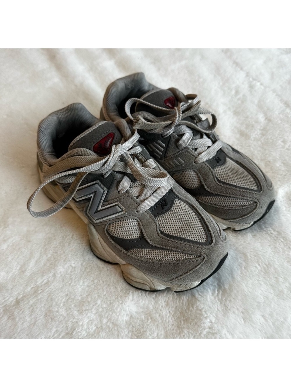 New Balance Boy’s 9060 Size 2 Sneakers